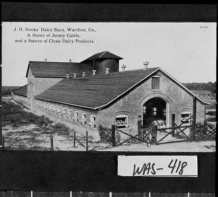 Hooks Dairy Barn